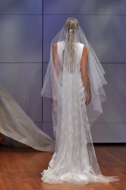 Rivini gelin pist Show