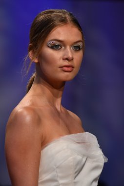 Rivini gelin pist Show