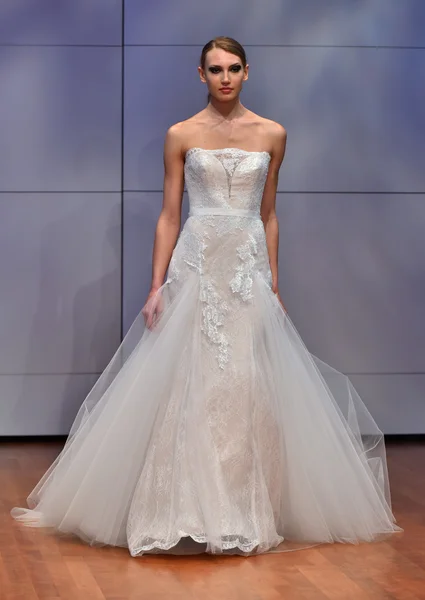 Rivini Bridal Runway Show — Stock Photo, Image