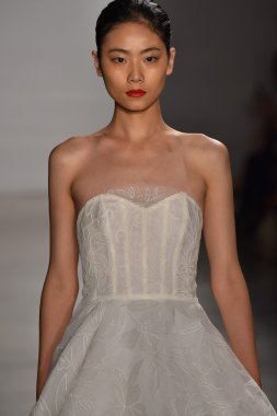 Amsale Gelin Koleksiyonu