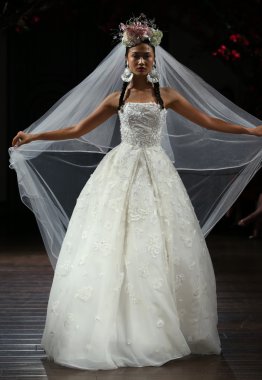 Naeem Khan Couture Gelin Koleksiyonu