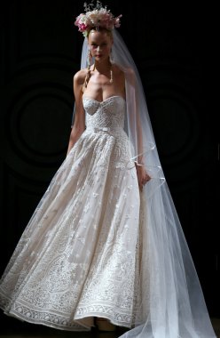 Naeem Khan Couture Gelin Koleksiyonu