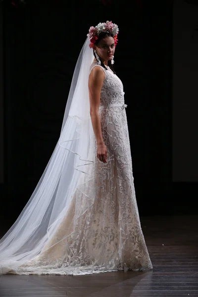 Colección nupcial Naeem Khan Couture — Foto de Stock