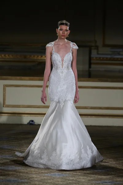 Berta Bridal Runway Show — Stock Photo, Image