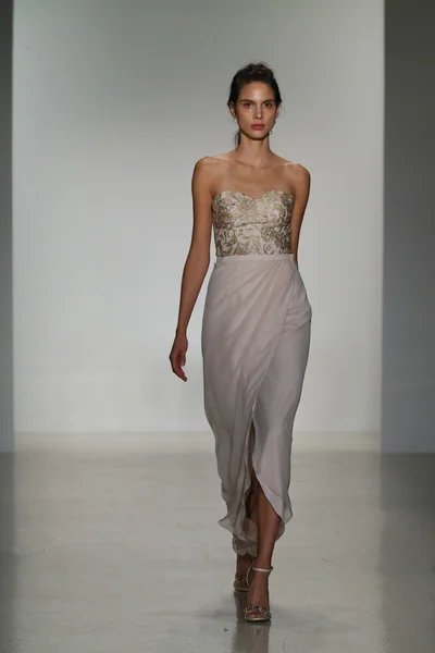 Kelly Faetanini Bridal Runway Show — Stock Photo, Image