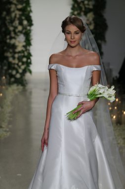 Anne mavna Gelin Koleksiyonu gösteri