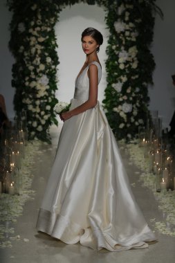 Anne mavna Gelin Koleksiyonu gösteri