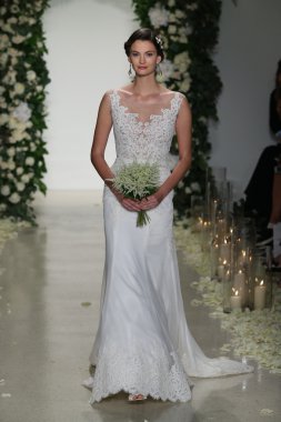 Anne mavna Gelin Koleksiyonu gösteri