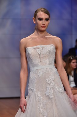 Rivini gelin pist Show