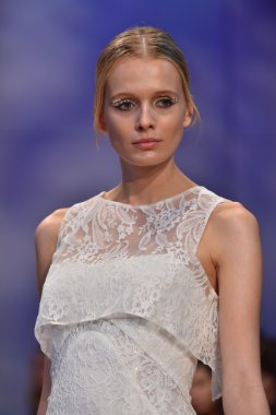 Rivini gelin pist Show