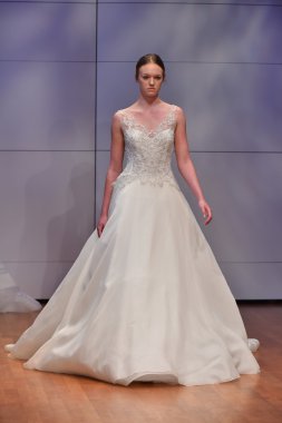 Rivini gelin pist Show