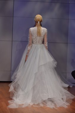 Rivini gelin pist Show