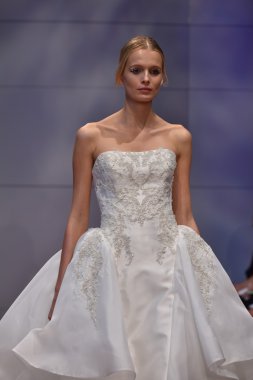 Rivini gelin pist Show