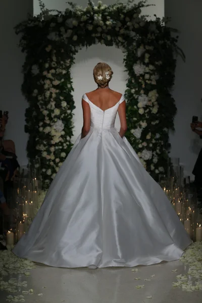 Anne pråm Bridal collection show — Stockfoto