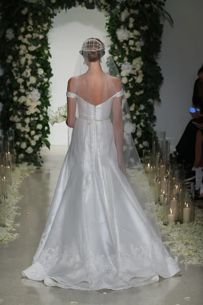 Anne Barge Bridal collection show — Stock Photo, Image