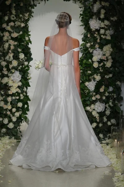 Anne pråm Bridal collection show — Stockfoto