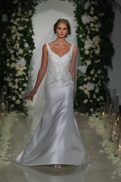 Anne pråm Bridal collection show — Stockfoto