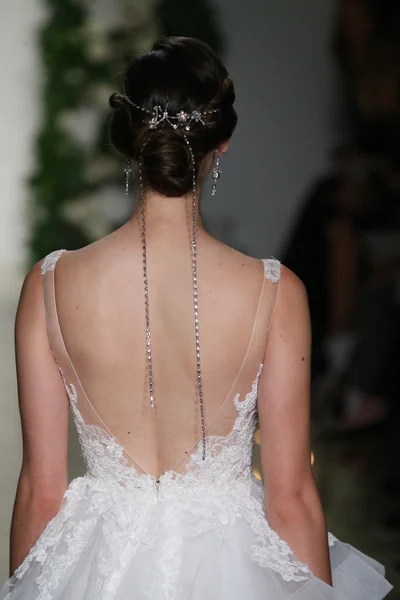 Anne Barge Bridal collection show — Stock Photo, Image