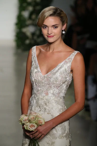 Anne Barge Bridal collection show — Stock Photo, Image