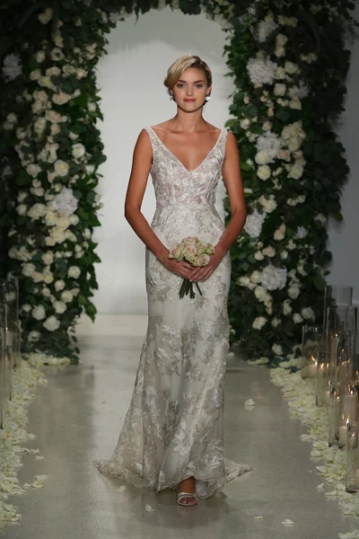 Anne pråm Bridal collection show — Stockfoto