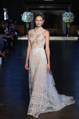Alon Livne beyaz sonbahar/kış 2016 Couture gelinlik koleksiyonu