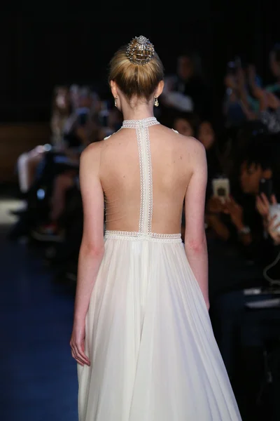 Alon Livne White Couture collezione nuziale — Foto Stock