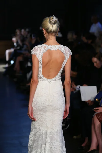 Alon Livne White Couture Bridal Collection — Stock Photo, Image