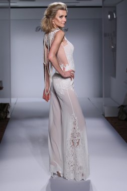 Prina Tornai sonbahar/kış 2016 Couture Gelin Koleksiyonu