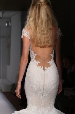 Prina Tornai sonbahar/kış 2016 Couture Gelin Koleksiyonu