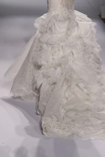 Queda Prina Tornai / Inverno 2016 Couture Coleção Nupcial — Fotografia de Stock