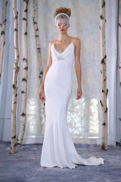 Elizabeth Fillmore Couture gelinlik koleksiyonu