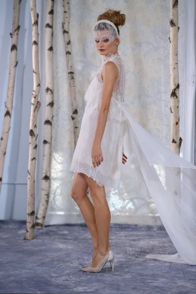 Collezione nuziale Elizabeth Fillmore Couture — Foto Stock