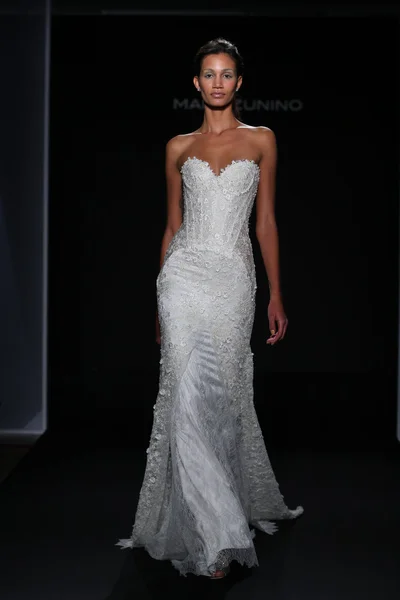 Collezione nuziale Mark Zunino Couture — Foto Stock