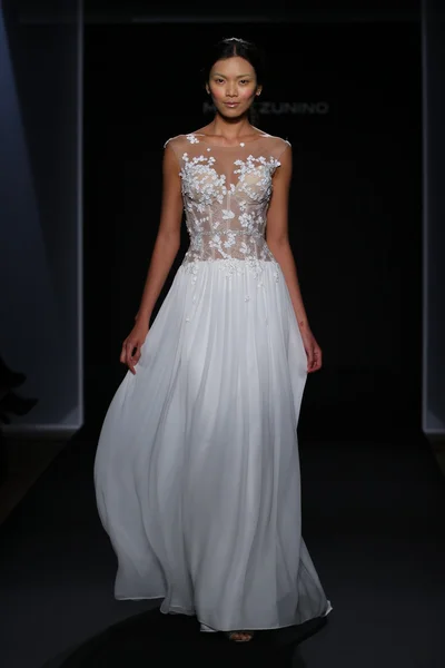 Colección nupcial Mark Zunino Couture — Foto de Stock