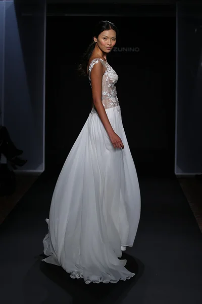 Mark Zunino Couture Bridal Collection — Stockfoto