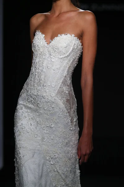 Mark zunino couture Brautkollektion — Stockfoto