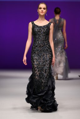 Mon Cheri Bridal pist Show