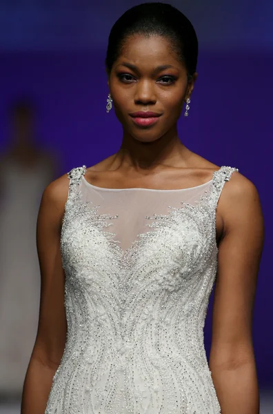 Mon Cheri Bridal Runway Show — Stock fotografie