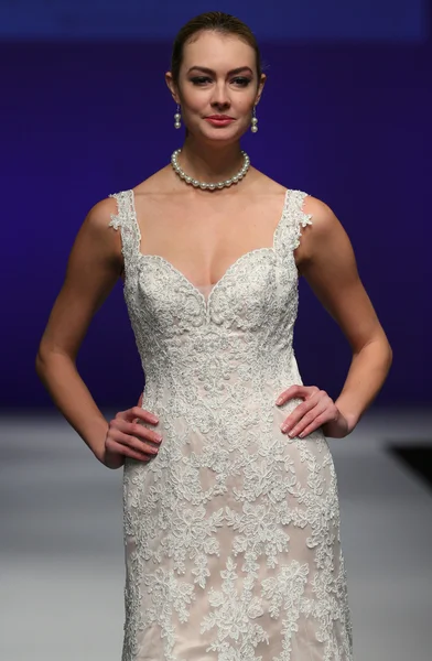 Mon Cheri Bridal Runway Show — Stock fotografie