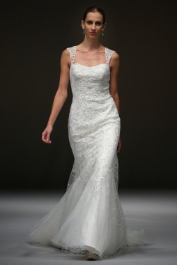 Mon Cheri Bridal pist Show