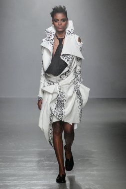 Paris Moda Haftası kapsamında Aganovich gösterisi