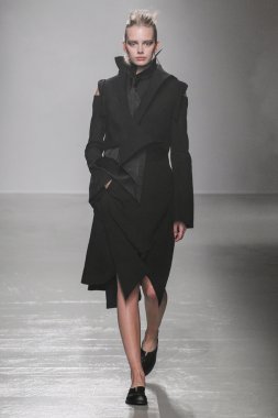 Paris Moda Haftası kapsamında Aganovich gösterisi