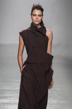 Paris Moda Haftası kapsamında Aganovich gösterisi