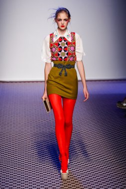 Olympia Le -Tan gösterisi