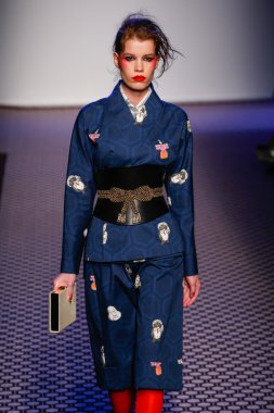 Olympia Le -Tan gösterisi