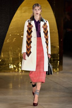 Paris Moda Haftası kapsamında Miu Miu gösterisi