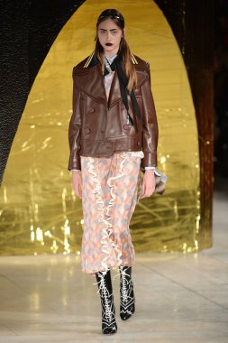 Paris Moda Haftası kapsamında Miu Miu gösterisi