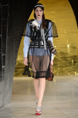 Paris Moda Haftası kapsamında Miu Miu gösterisi