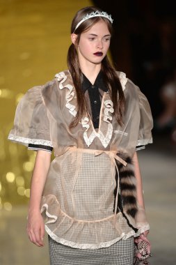 Paris Moda Haftası kapsamında Miu Miu gösterisi