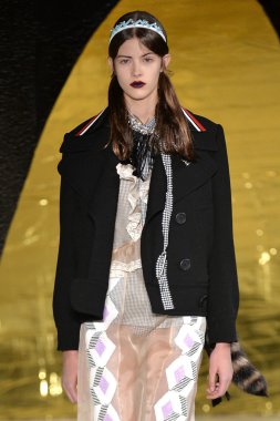 Paris Moda Haftası kapsamında Miu Miu gösterisi